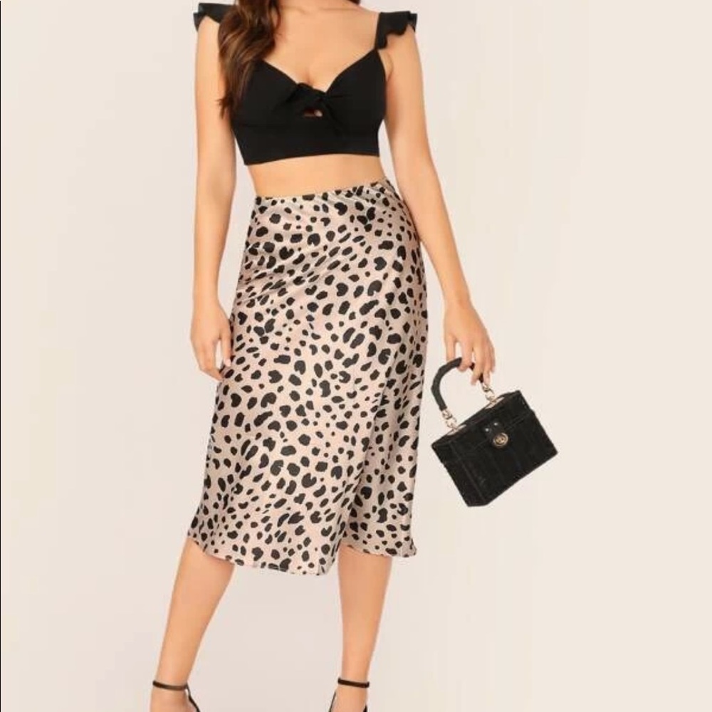 Designer Leopard printed satin midi silky skirt